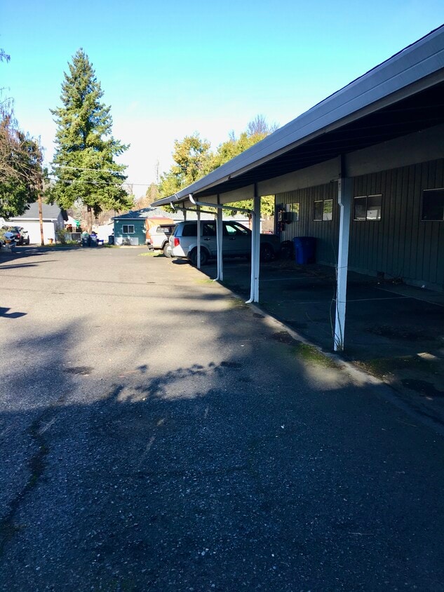 Primary Photo - 107 N 3rd St