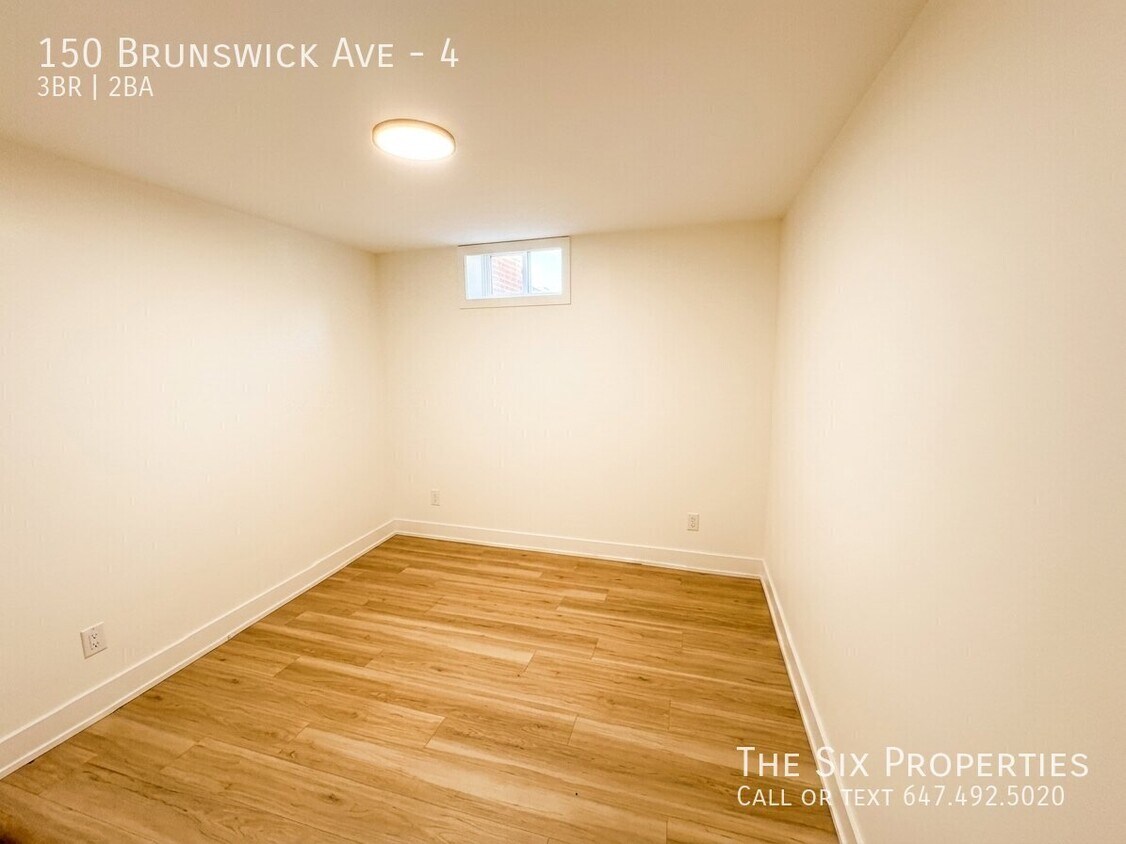 Building Photo - BRAND NEW LUXURY 3 BED 2 BATH NEAR U OF T