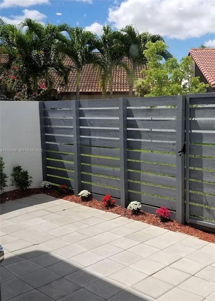 Foto del edificio - 10546 SW 118th Ave