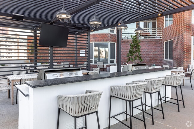 Sector de parrilla al aire libre - Whitney Uptown