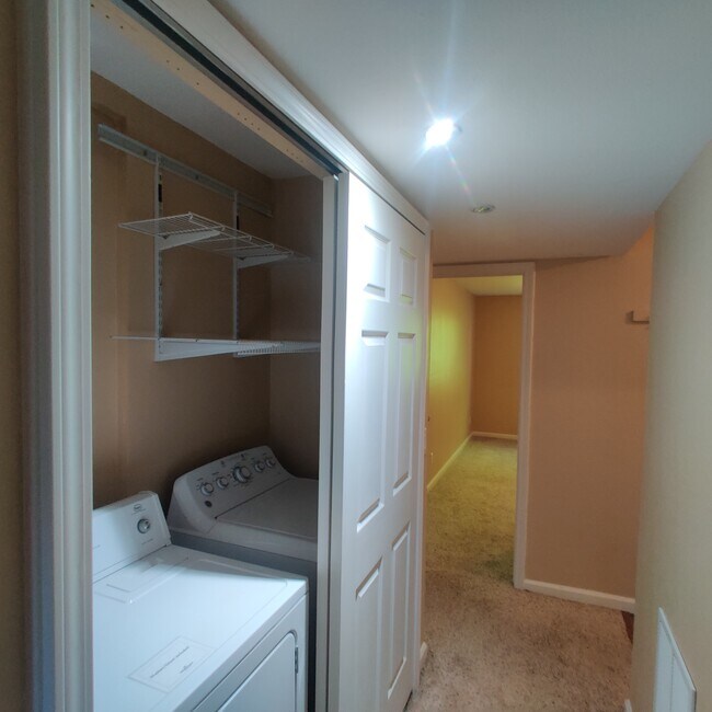 Building Photo - 14022 Juanita Dr NE