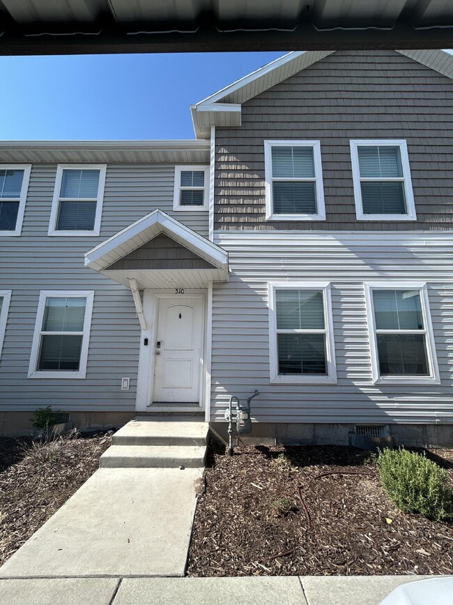 Building Photo - 510 W 2650 N