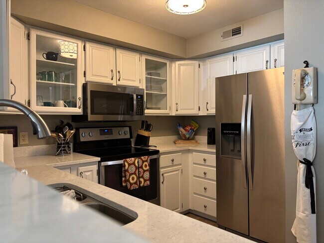 Foto principal - 703 N 29th St