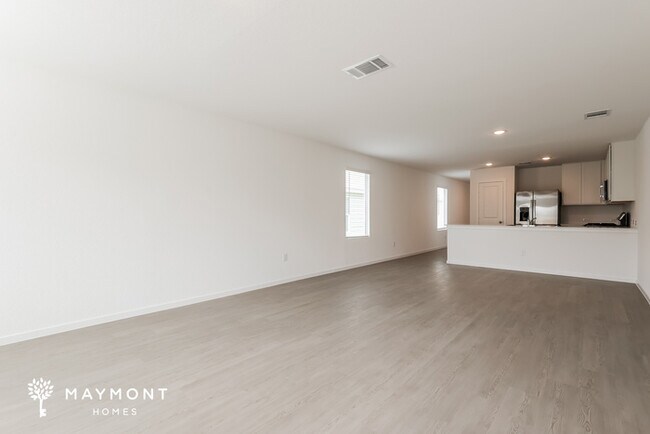 Foto del edificio - 2408 Shady Grv