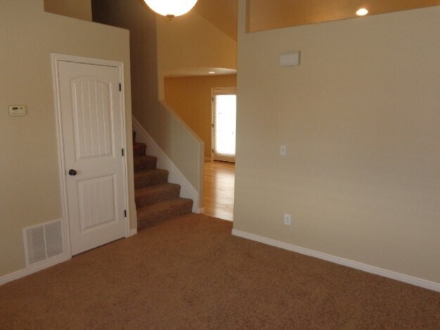 Building Photo - 7545 Levi Ln