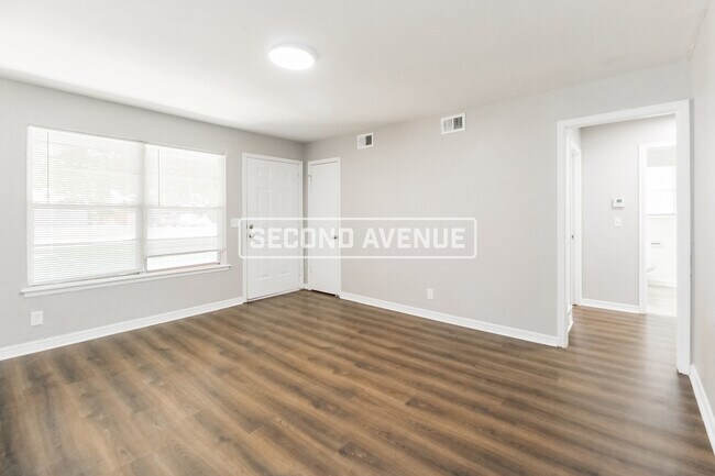 Foto del edificio - 320 NW 84th St