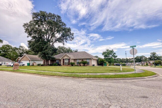Building Photo - 13629 Hidden Oaks Dr.
