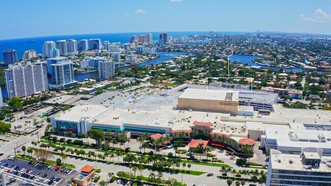 Foto del edificio - 2500 NE 9th St
