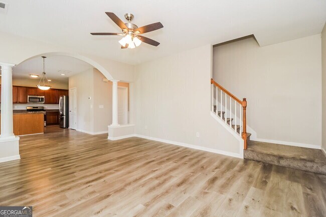 Foto del edificio - 340 Darbys Run Ct