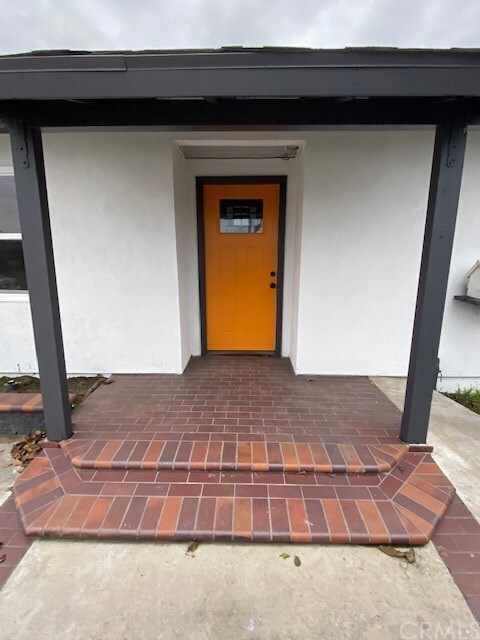 Primary Photo - 9302 Cerritos Ave