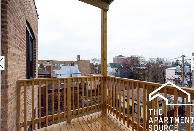 Foto del edificio - 4407 N Seeley Ave