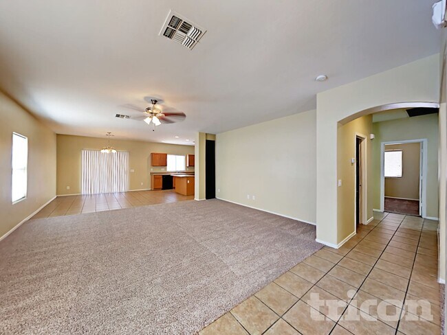 Foto del edificio - 8014 W Lumbee St