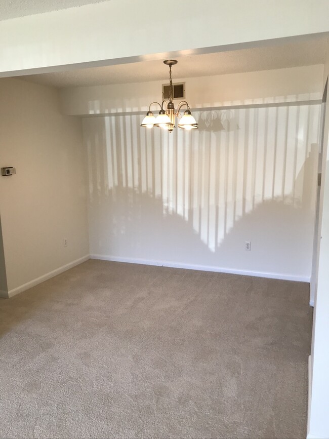 Building Photo - 140 Green Turtle Ln