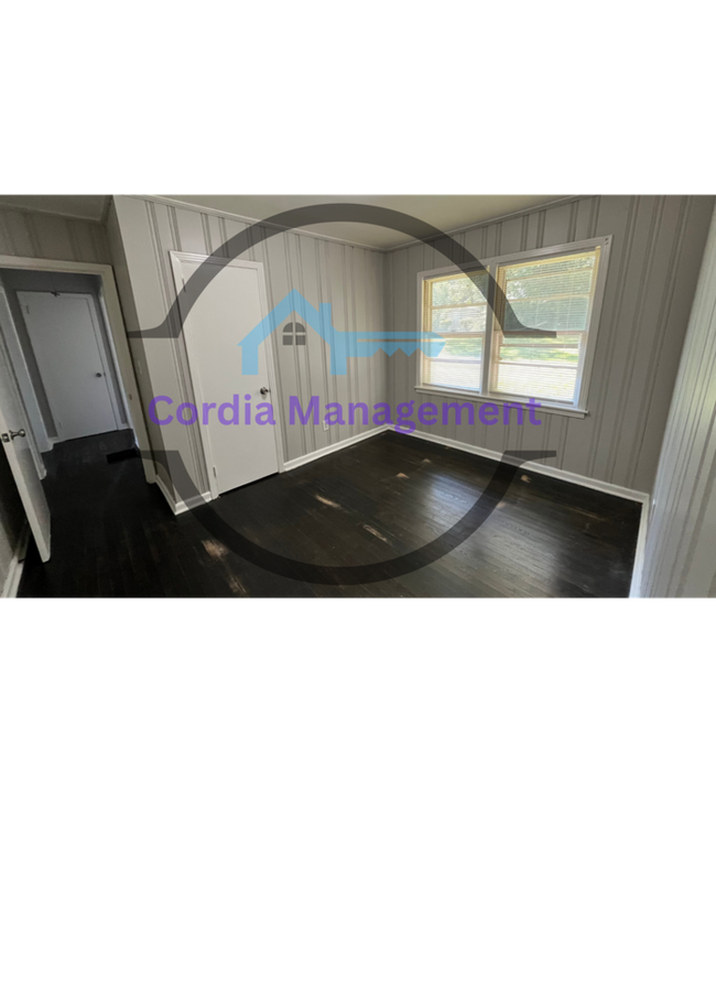 Foto del edificio - Charming 3 Bedroom Near Downtown.