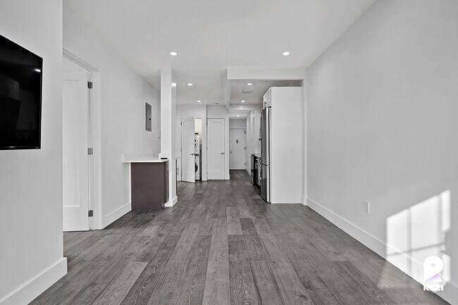 Building Photo - 65 Seaman Ave
