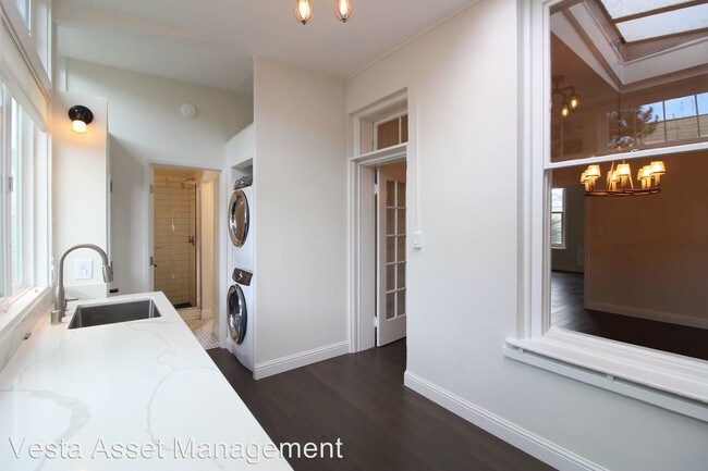 Foto del edificio - 3 br, 2 bath House - 813A York Street