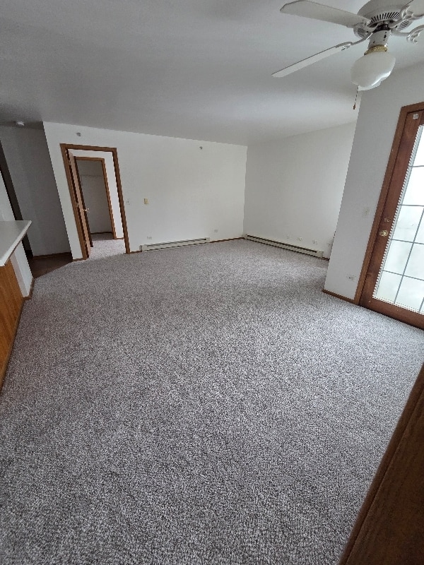 Foto del edificio - 531 Leah Ln