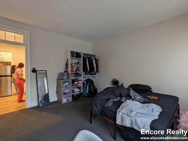 Foto del edificio - 822 Beacon St