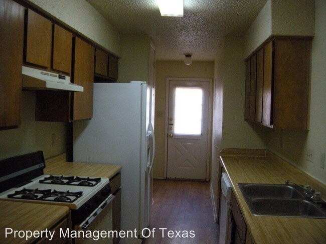 Building Photo - 3 br, 2 bath House - 904 Chisholm Trail Cove