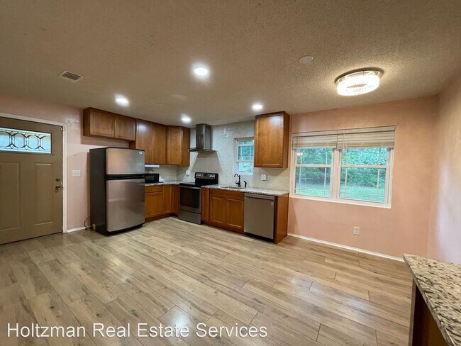 Foto del edificio - 3 br, 1.5 bath House - 808 SE Griffin Road