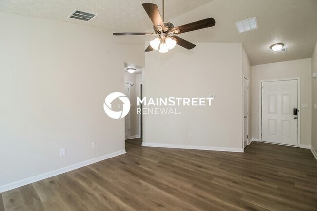 Building Photo - 3 Bedroom Pet-Friendly Home in Ellenwood, GA with Main Street Renewal