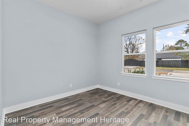 Foto del edificio - 3 br, 2 bath House - 1010 Junell St - #B