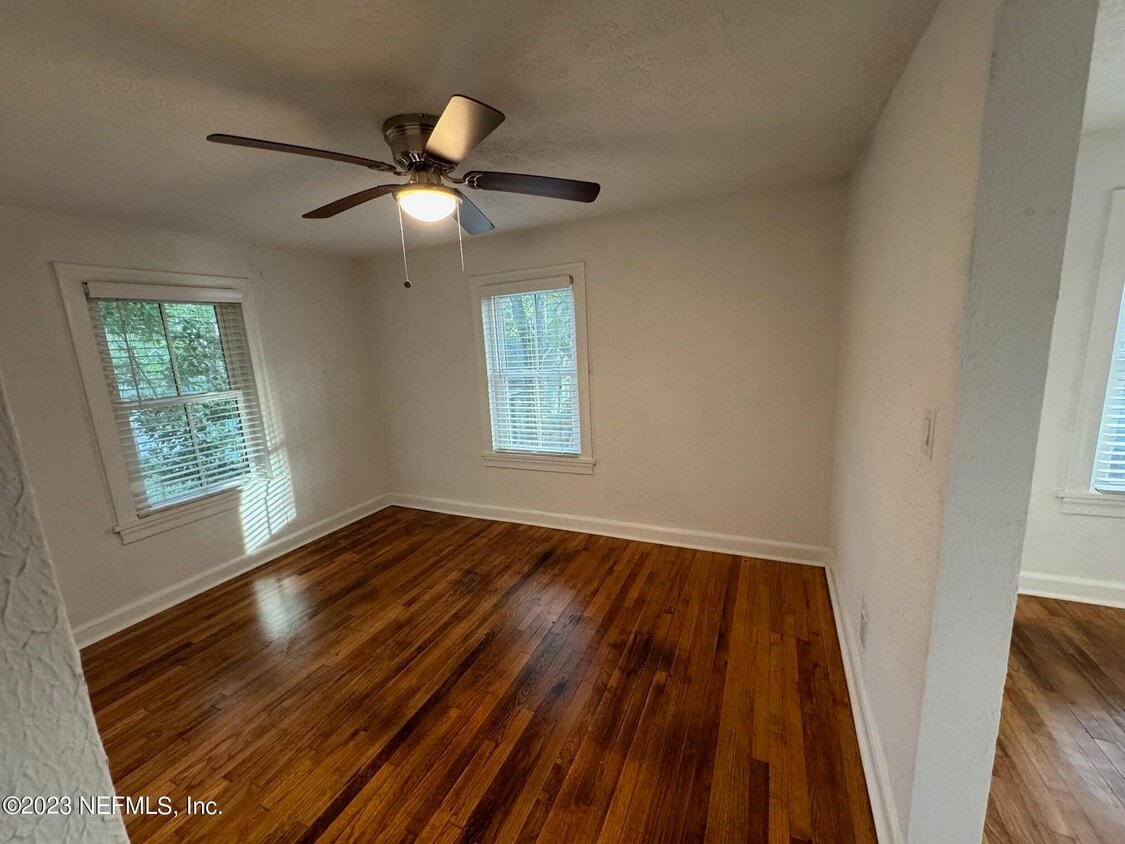 4415 St Johns Ave Unit UPSTAIRS, Jacksonville, FL 32210 Room for Rent