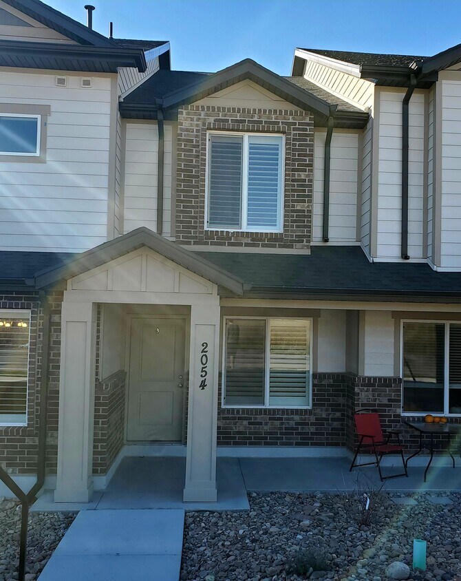 2054 N 380 E, North Logan, UT 84341 Townhome Rentals in North Logan