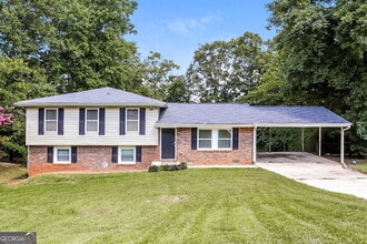 Building Photo - 2654 Luke Dr