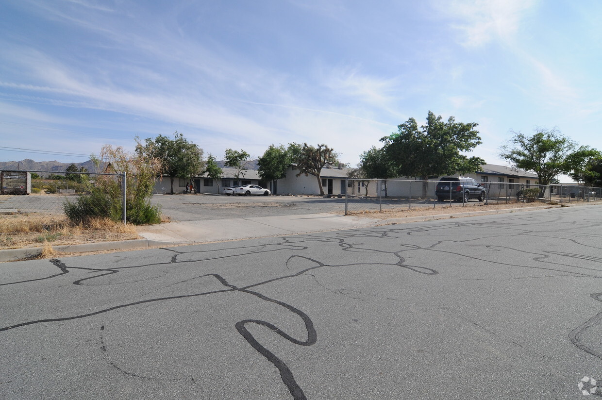 Primary Photo - 62021 Plaza Rd