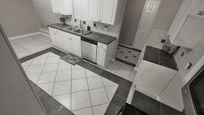 Foto del edificio - 310 Gentilly Dr