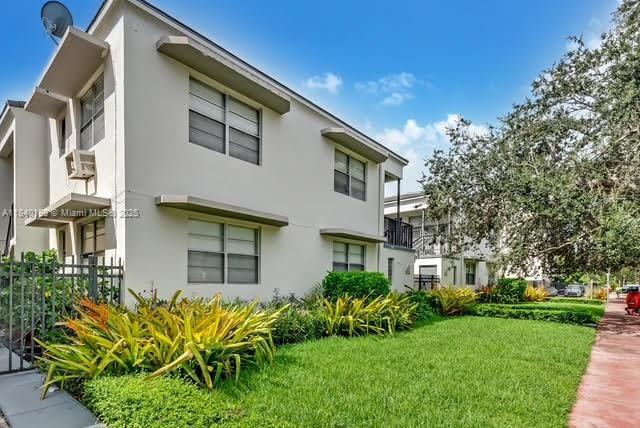 Foto del edificio - 966 Biarritz Dr