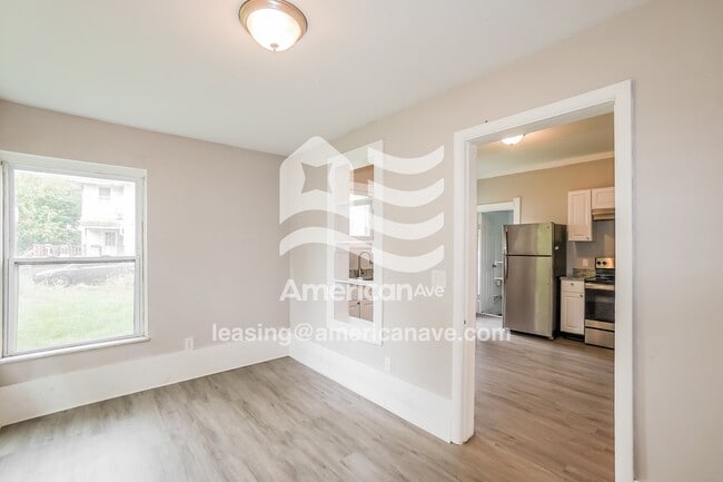 Building Photo - 4043 Vermaas Ave