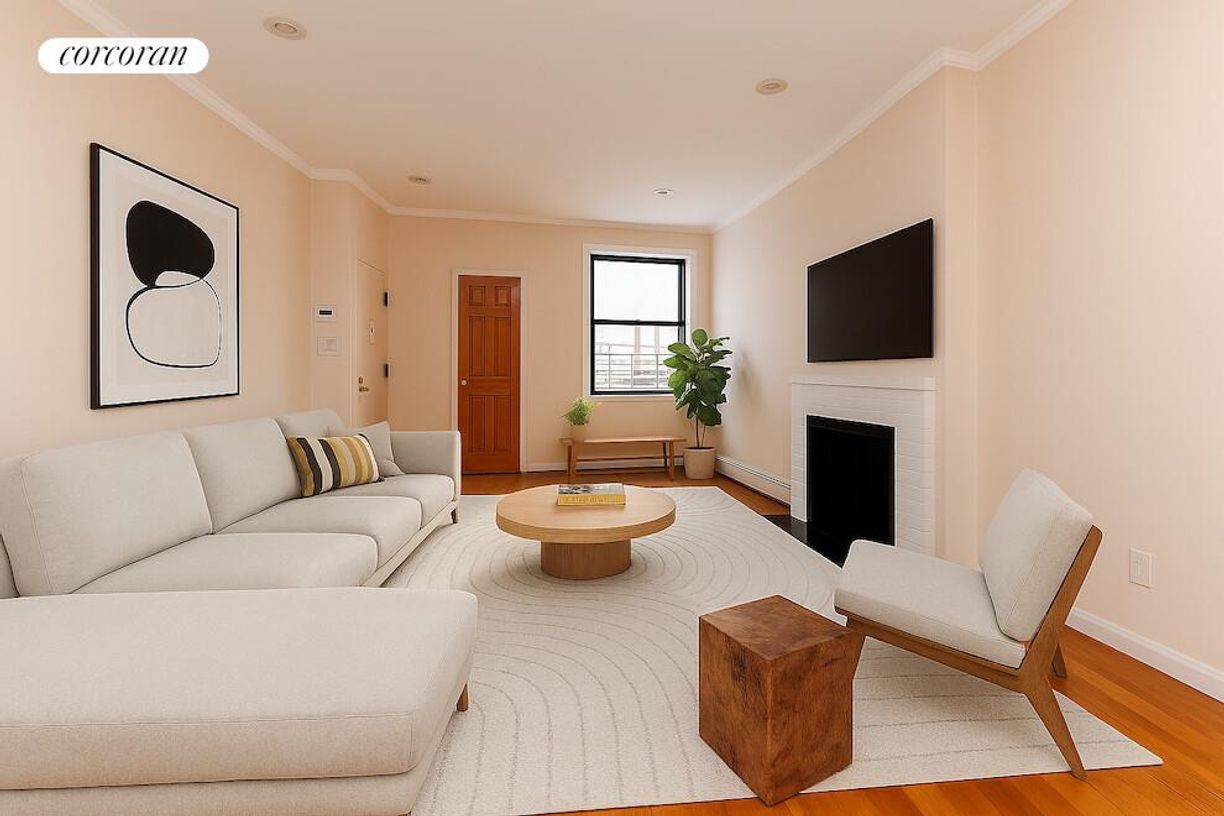 Primary Photo - 206 E 124th St