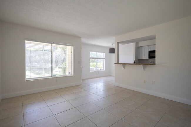 Foto del edificio - 815 Boynton Beach Blvd