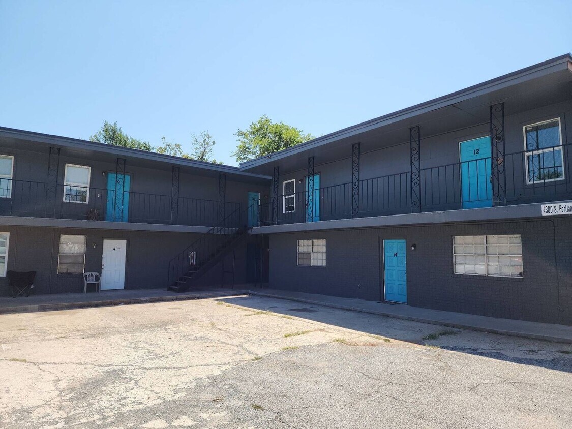 Primary Photo - 4300 S. Portland #6