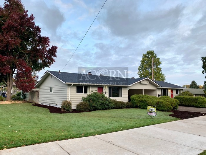 Foto principal - 3590 Hilyard St