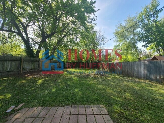 Building Photo - Two Bedroom House | MOVE IN READY