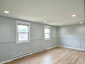 Building Photo - 27 Elmwood Park