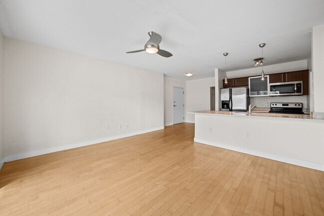 Building Photo - IMAIM Property