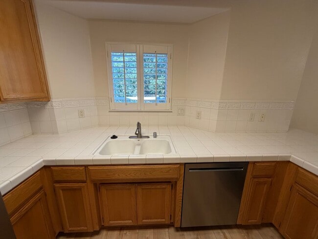Building Photo - Downtown Templeton (3/2) - Must See!!