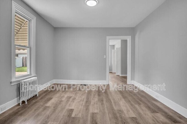 Foto del edificio - 347 W Penn St