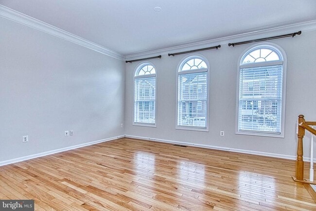 Building Photo - 208 Croft Square