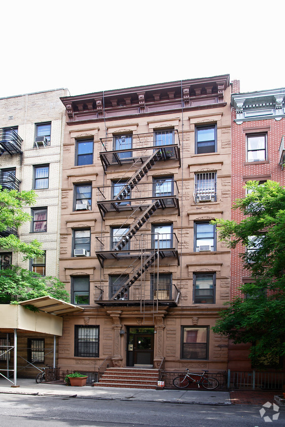 Foto principal - 311 W 21st St