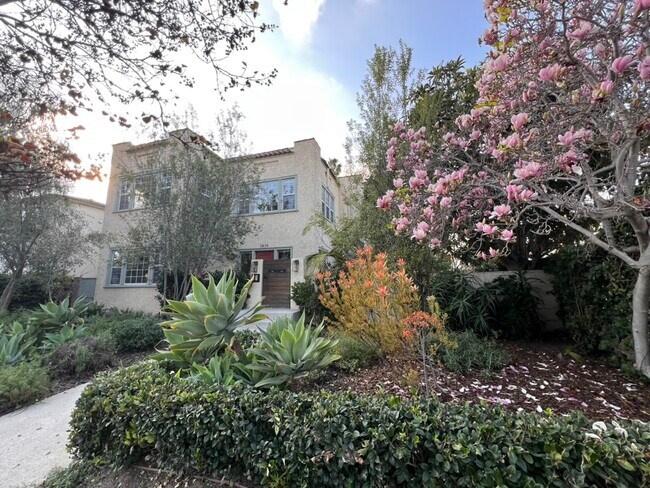 Foto del edificio - 1419 Ellsmere Ave