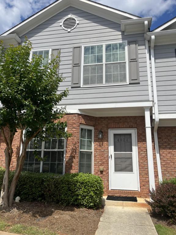 Building Photo - 4824 Walden Lake  Pointe