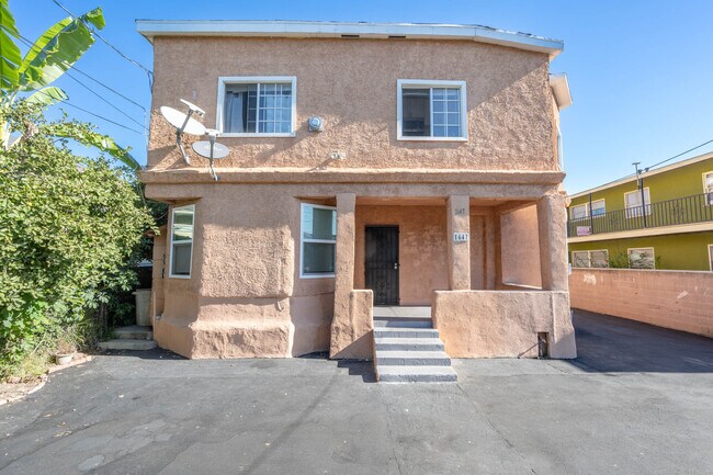 Foto del edificio - 1647 W 12th Pl