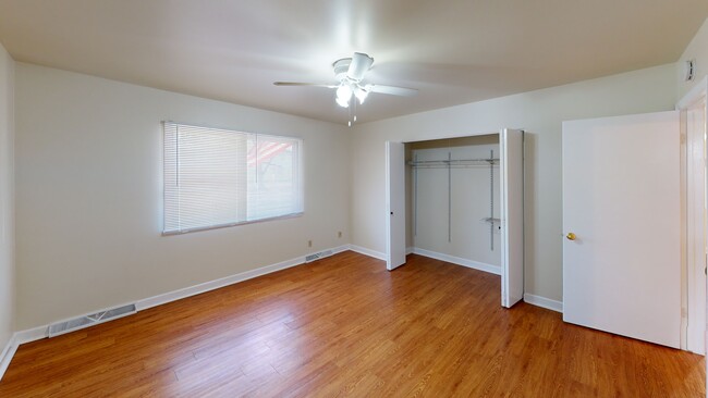261 A Monroe St. TJC Apartments - Wilson Pl. / Monroe St.