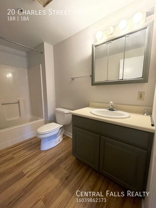 Building Photo - 20 Charles St