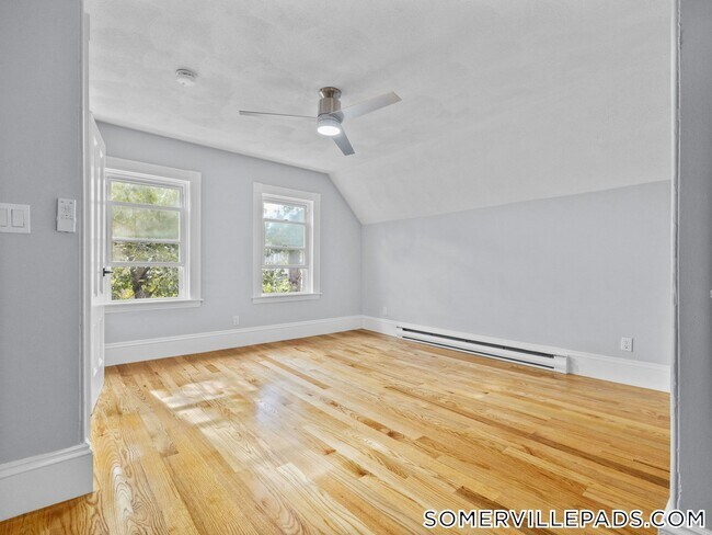 Building Photo - 39 Hancock St